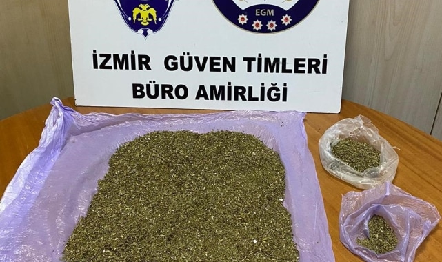 İzmir’de cezaevi firarisi uyuşturucuyla yakalandı