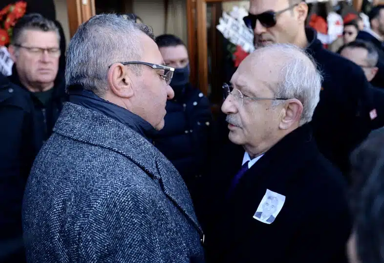 Kılıçdaroğlu Engin Altay’ın babasının cenazesine katıldı