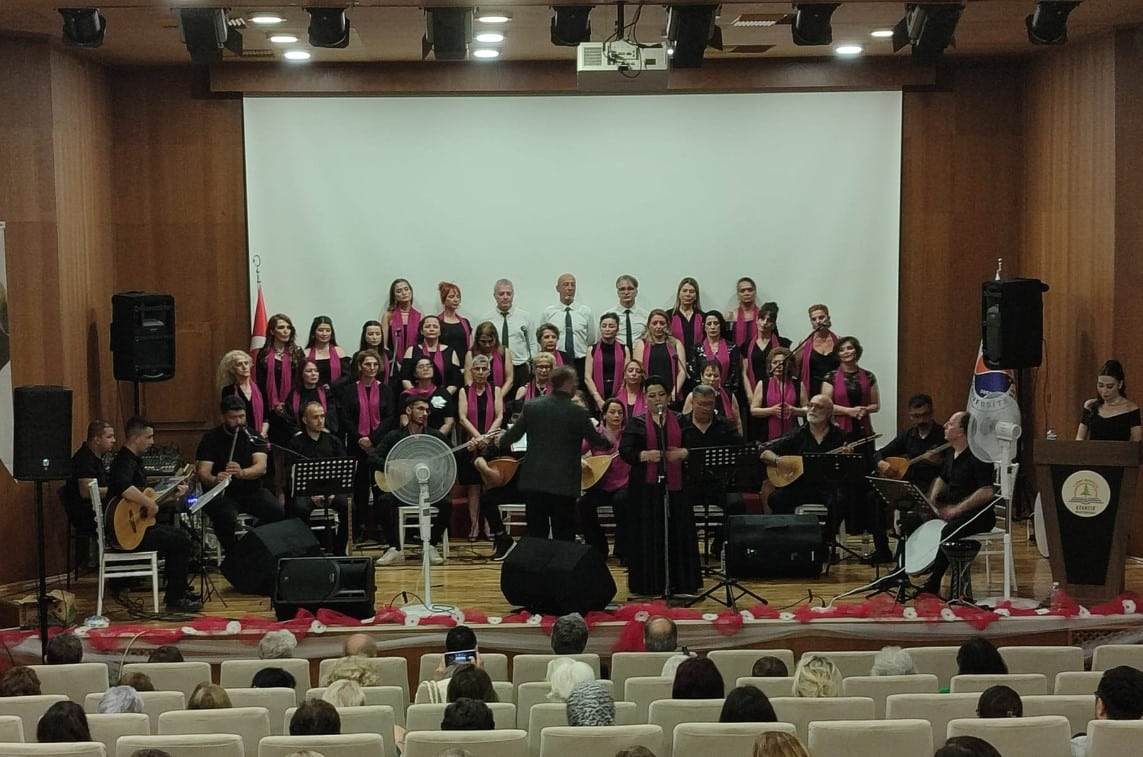 Ayancık’ta Türk Halk Müziği Konseri