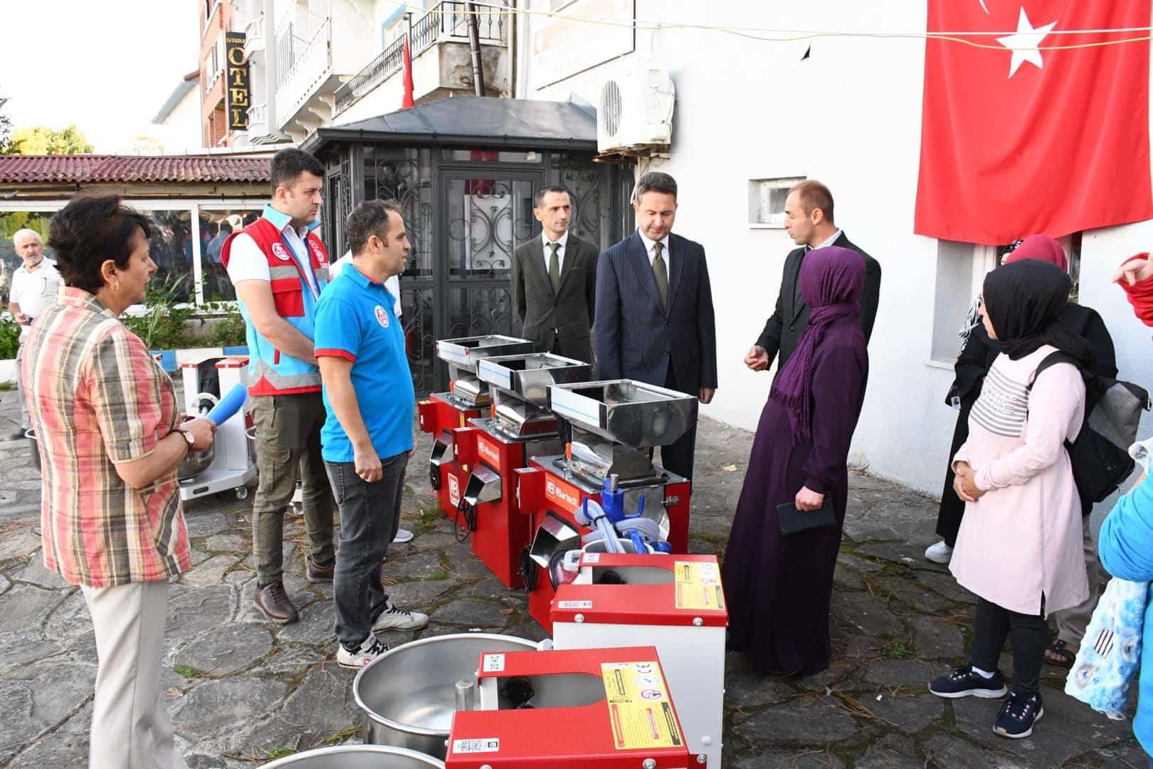 Ayancık’ta Üreticilere Teknolojik Makine Desteği Sağlandı