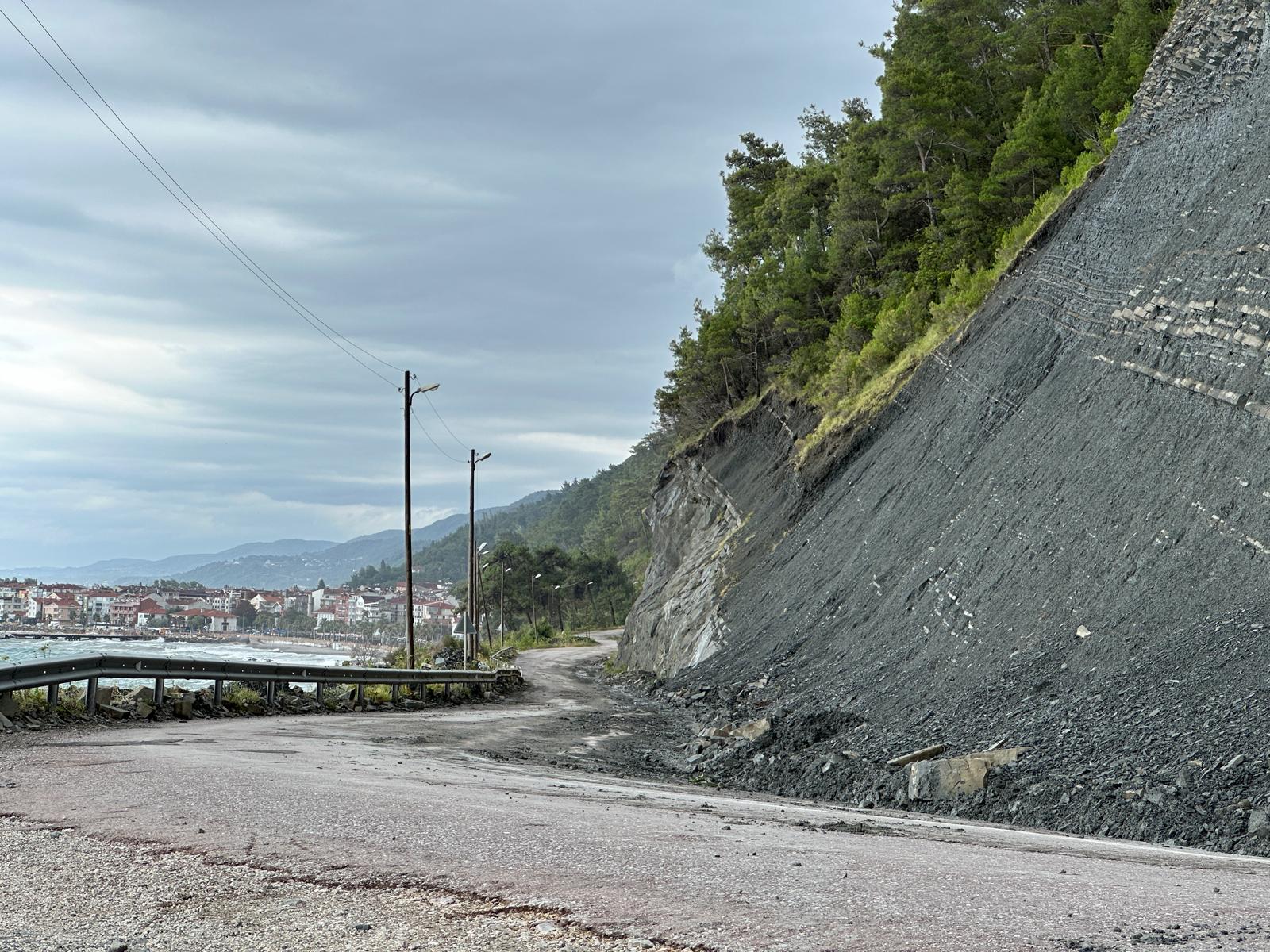 ÖLÜM YOLU!