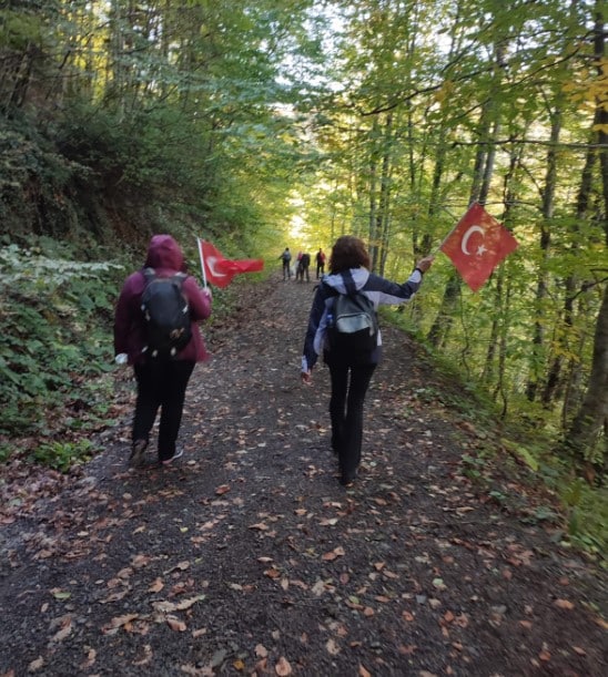 Ayancık'ta Cumhuriyet Bayramına Özel Doğa Yürüyüşü Düzenlendi