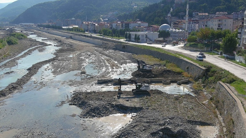 Dere Islahı Çalışmaları Devam Ediyor