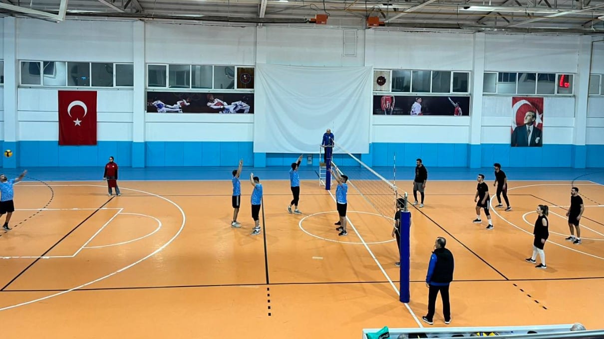 Kış Voleybol Turnuvası Sona Erdi