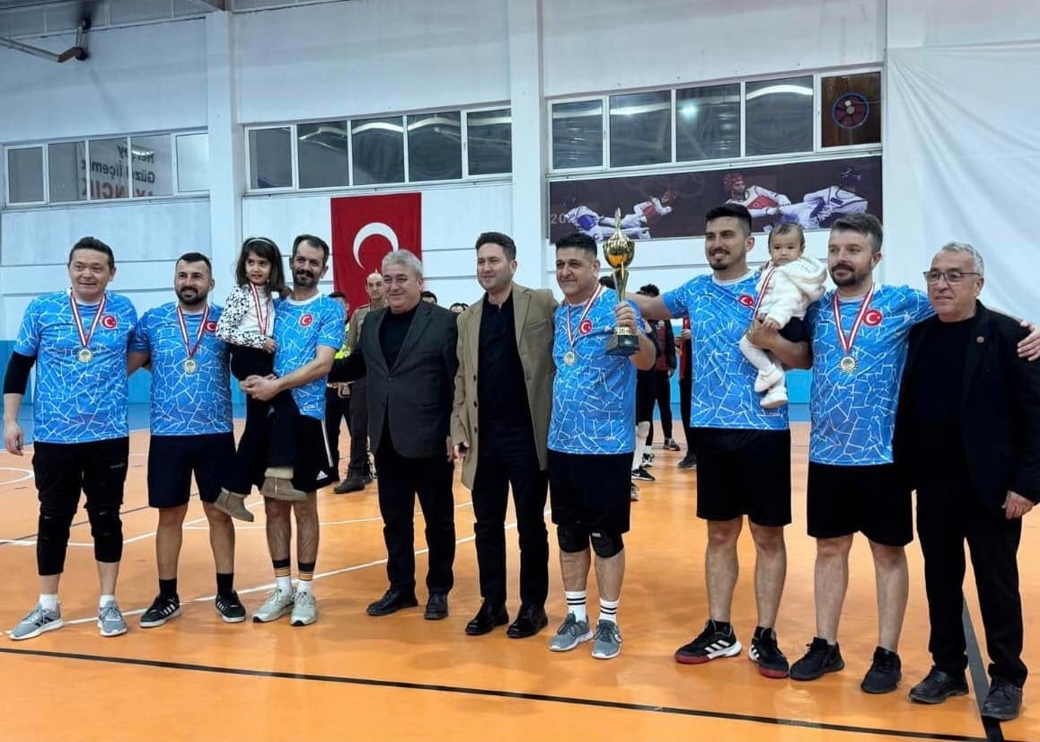 Kış Voleybol Turnuvası Sona Erdi